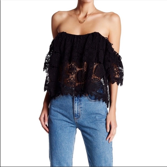 Tularosa Tops - Tularosa black lace off the shoulder top